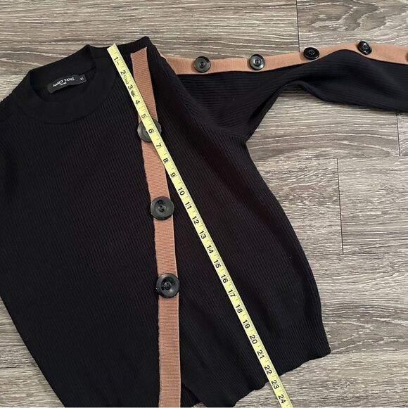 Nancy Yang Sweater - Picture 8 of 9